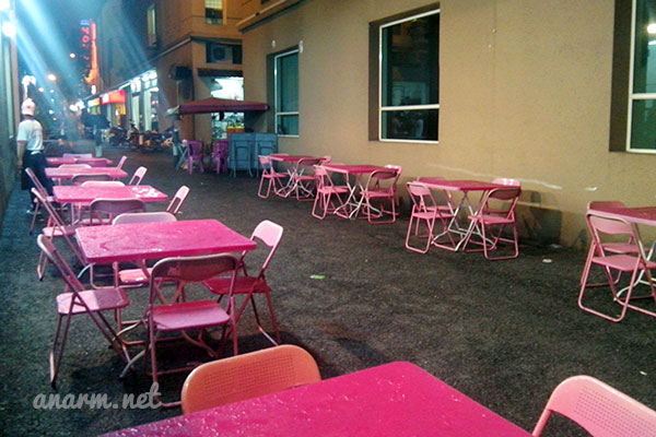 Ruang makan bahagian luar Restoran Char Koay Teow Simply Delicious Ruang makan bahagian luar Restoran Char Koay Teow Simply Delicious