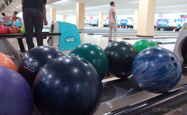 Bowling dengan rakan blogger di Plaza Alam Sentral