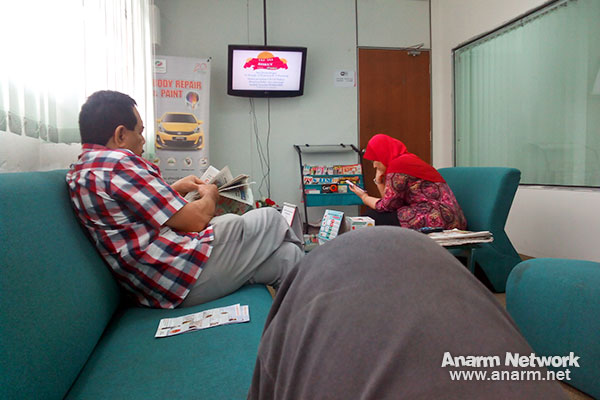 ruang menunggu frontline motor perodua bangi Ruang menunggu di Frontline Motor pusat servis Perodua Bangi