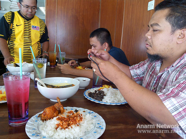 Blogger food review di The Rodongs, Restoran Masakan Pahang