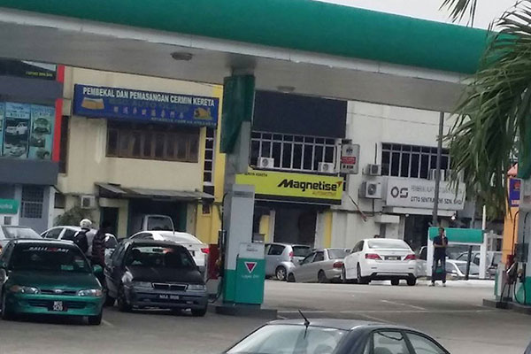 Bengkel kereta Magnetise di Batu Caves