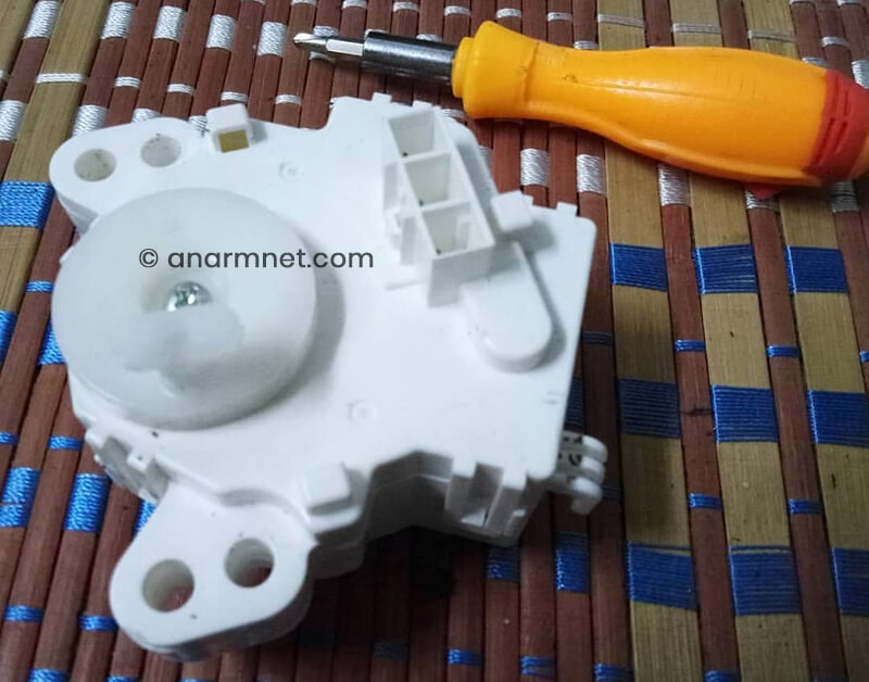 original drain motor toshiba aw 820mm Drain motor original Toshiba AW-A820MM